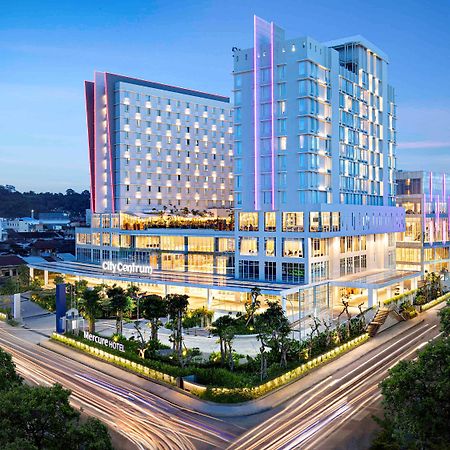 Mercure Samarinda Hotel Exterior foto