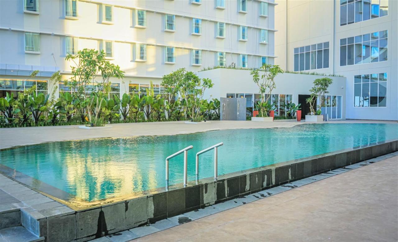 Mercure Samarinda Hotel Exterior foto